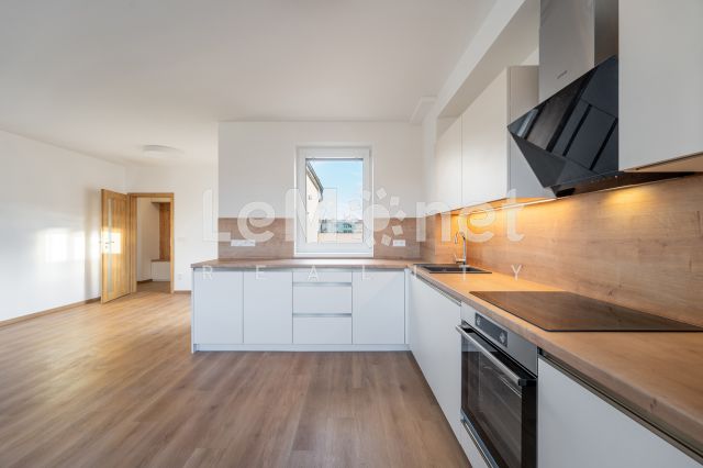 Pronájem novostavby bytu 3+kk s terasou a parkováním, Brno Černovice ul. Štolcova